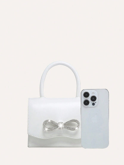 Kvadrata saketo kun mini-ŝtofoj kaj bantornamaĵo, PU-klapo, por ĉiutaga uzo