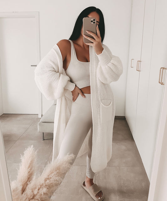 Kardigano Leilani longa kremkolora blanka