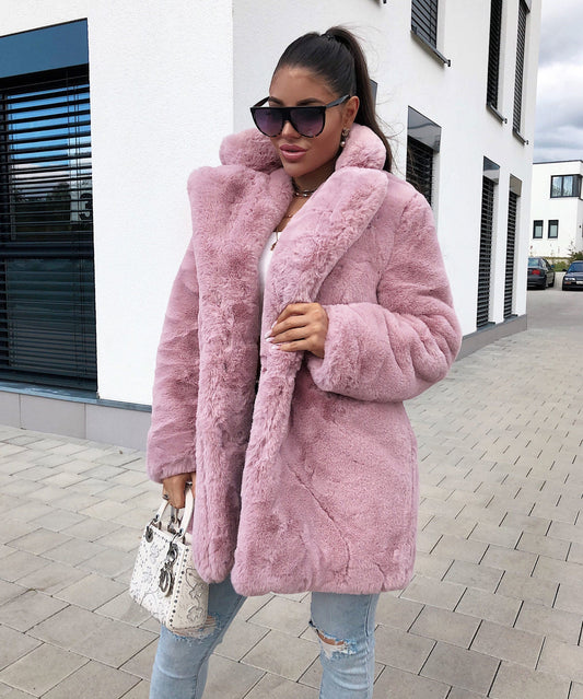 Rozkolora lana jako Teddy