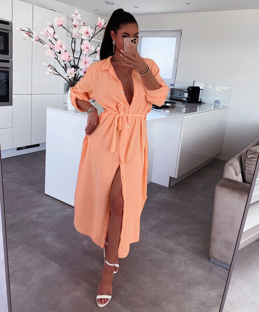 Muslina robo Elena Lang hele oranĝa