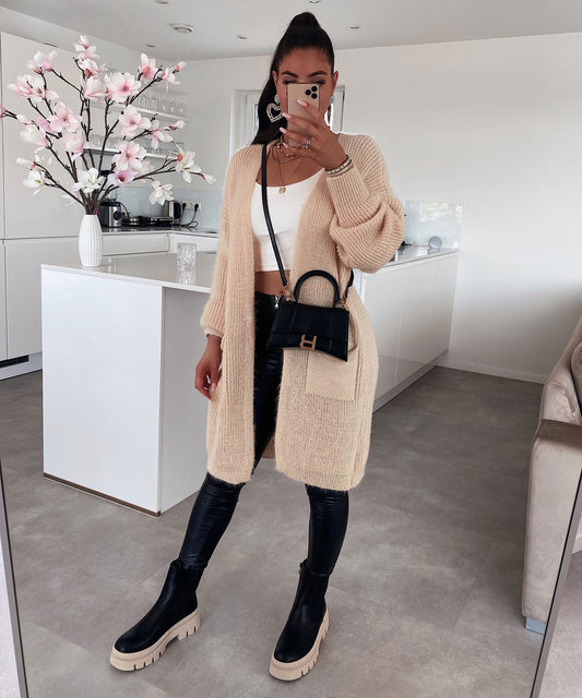 Kardigano Mar Bejĝkolora