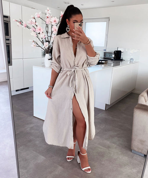 Muslina robo Elena Lang Bejĝkolora